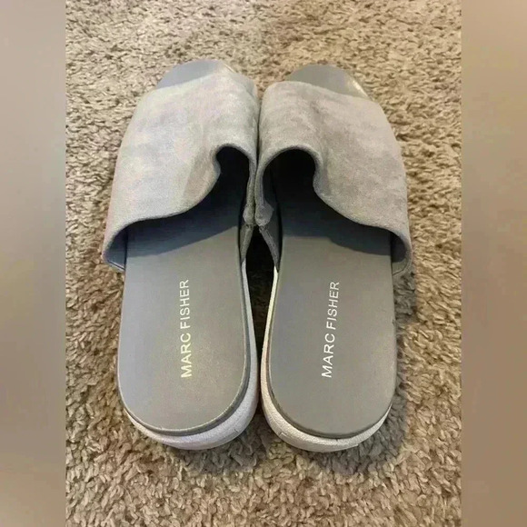 Marc Fisher Slides - Picture 4 of 10